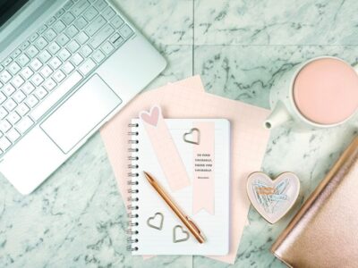 Examples of rose gold desk accessories.