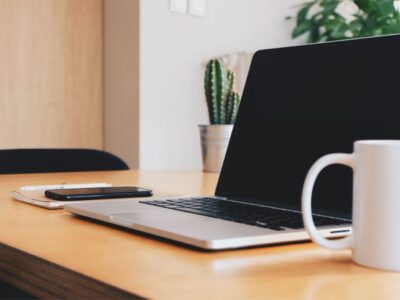 One of the minimalist desk setup ideas that will boost Productivity.